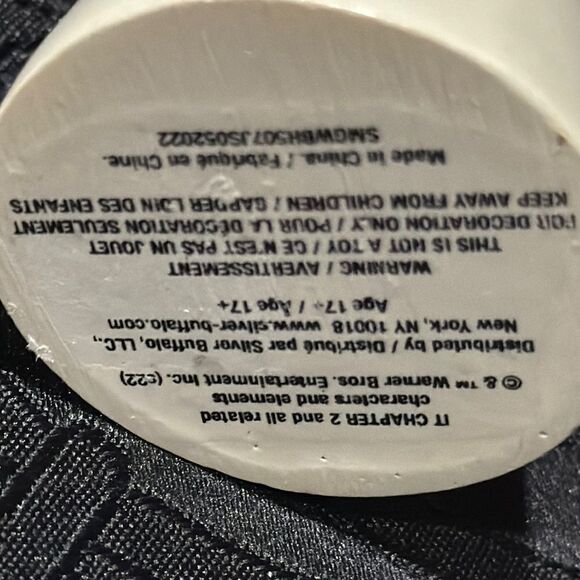 Stephen King. IT  Clown Snow Globe - Picture 3 of 4